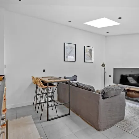 Very Nice Duplex Located In Toulouse